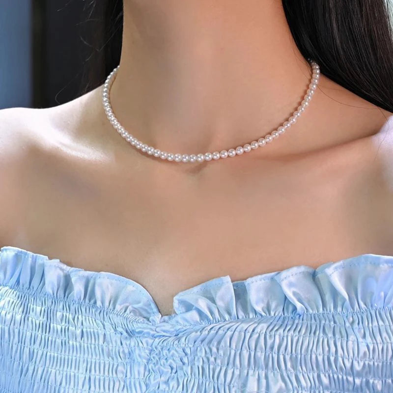 Classic Elegant White Pearl Chokers Necklace For Women