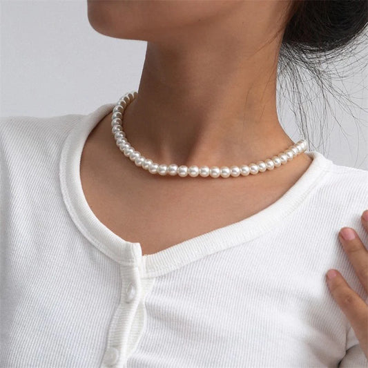 Classic Elegant White Pearl Chokers Necklace For Women