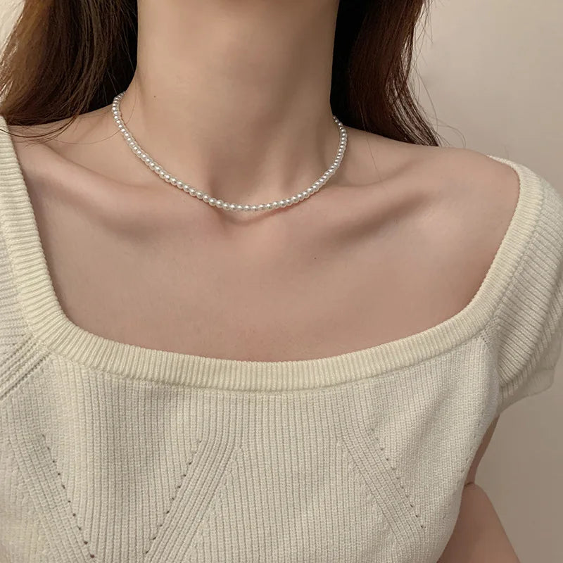 Classic Elegant White Pearl Chokers Necklace For Women