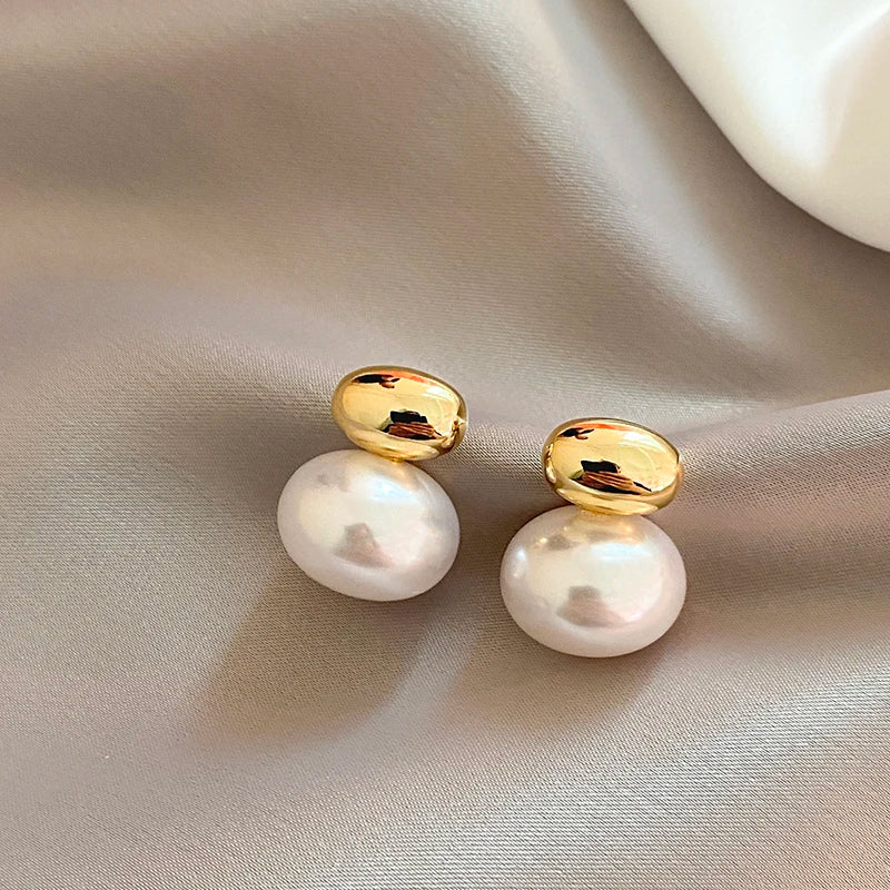 2025 New French Elegant Gold Color Bean Spliced Flat
